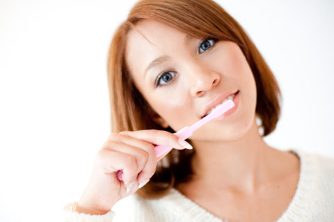 インフルエンザ予防は起き抜けの歯磨きが効果的